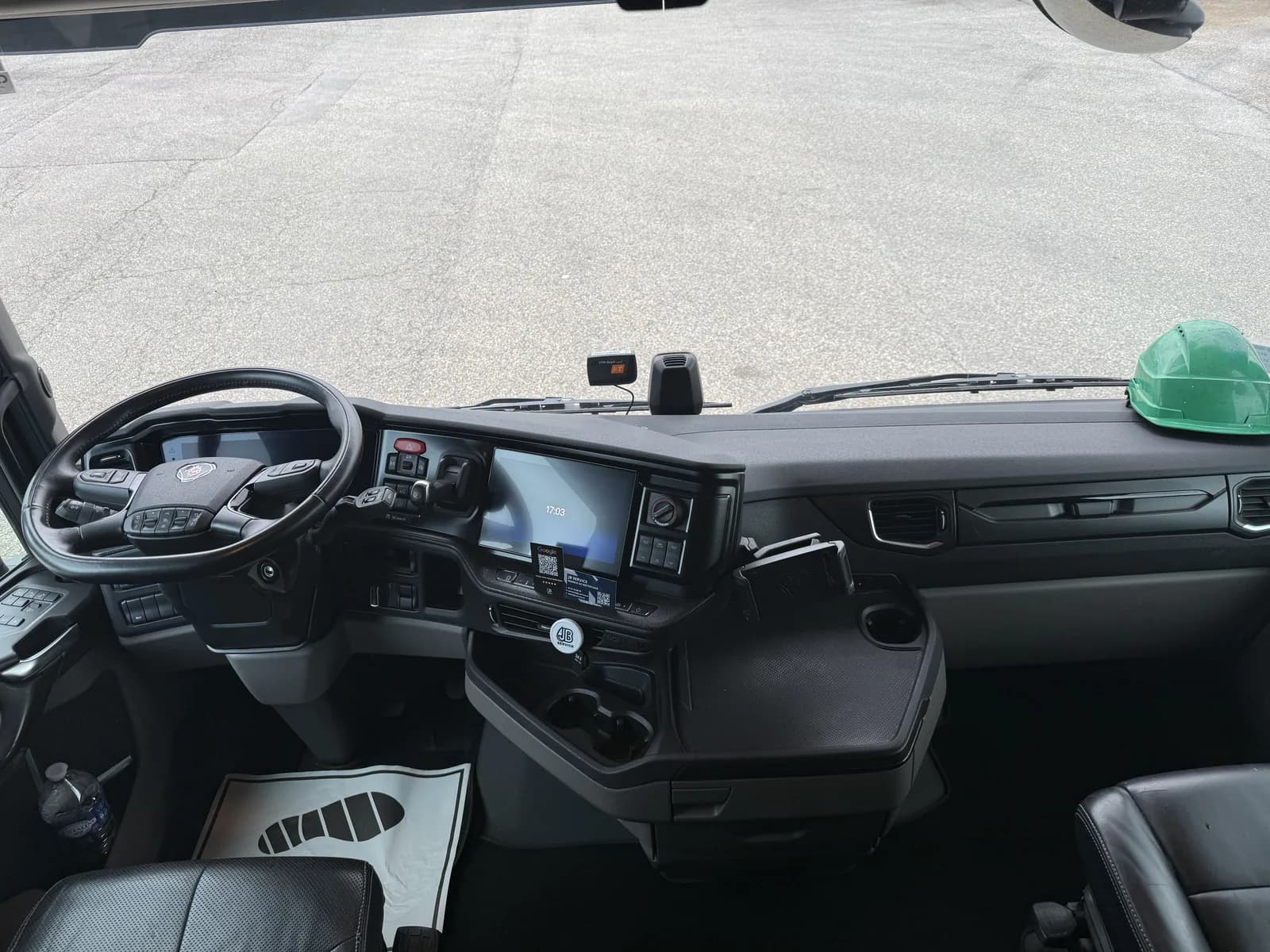 Nettoyage cabine poids lourd transporteur à Lyon