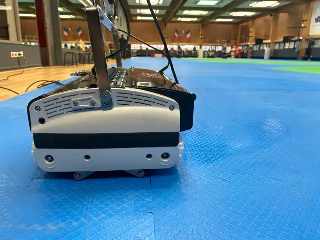 Nettoyage sols sportifs intérieurs