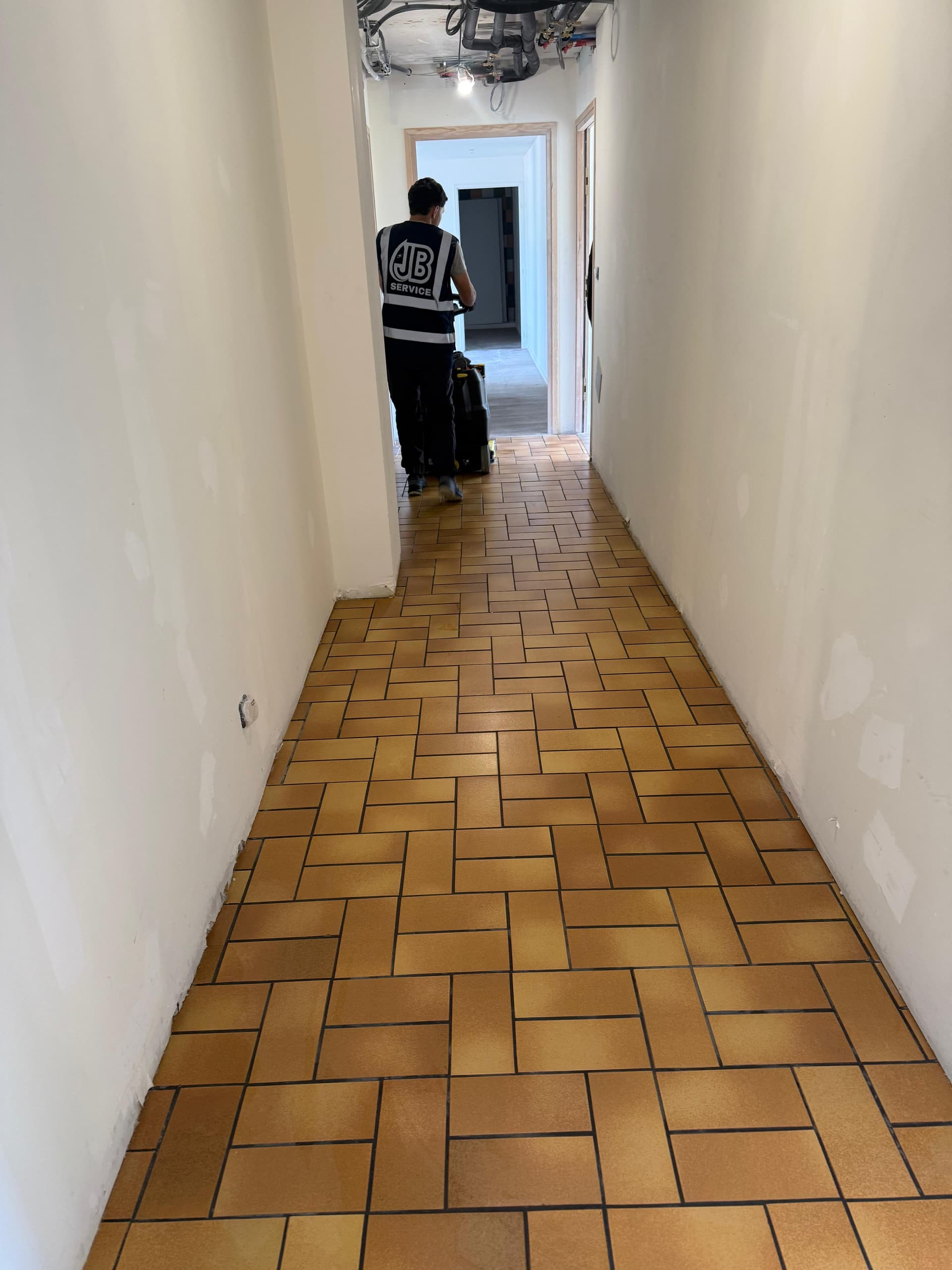 Couloir terre cuite repris fin de chantier Lyon
