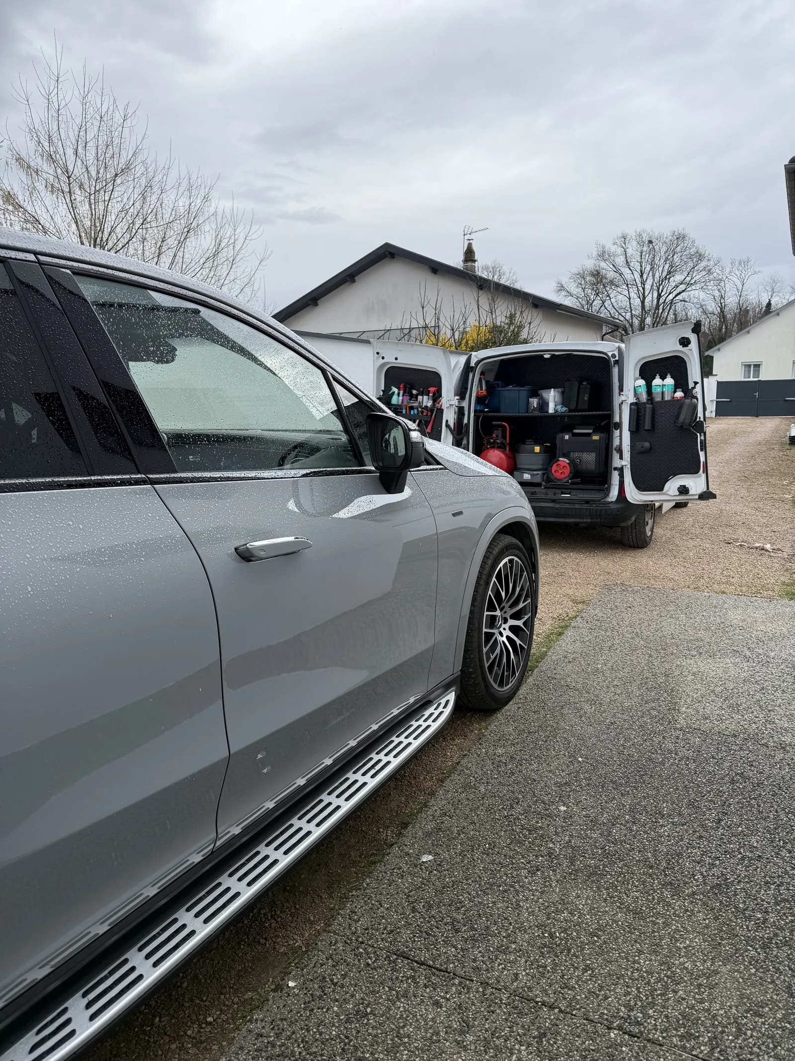 Nettoyage extérieur carrosserie Mercedes à Lyon