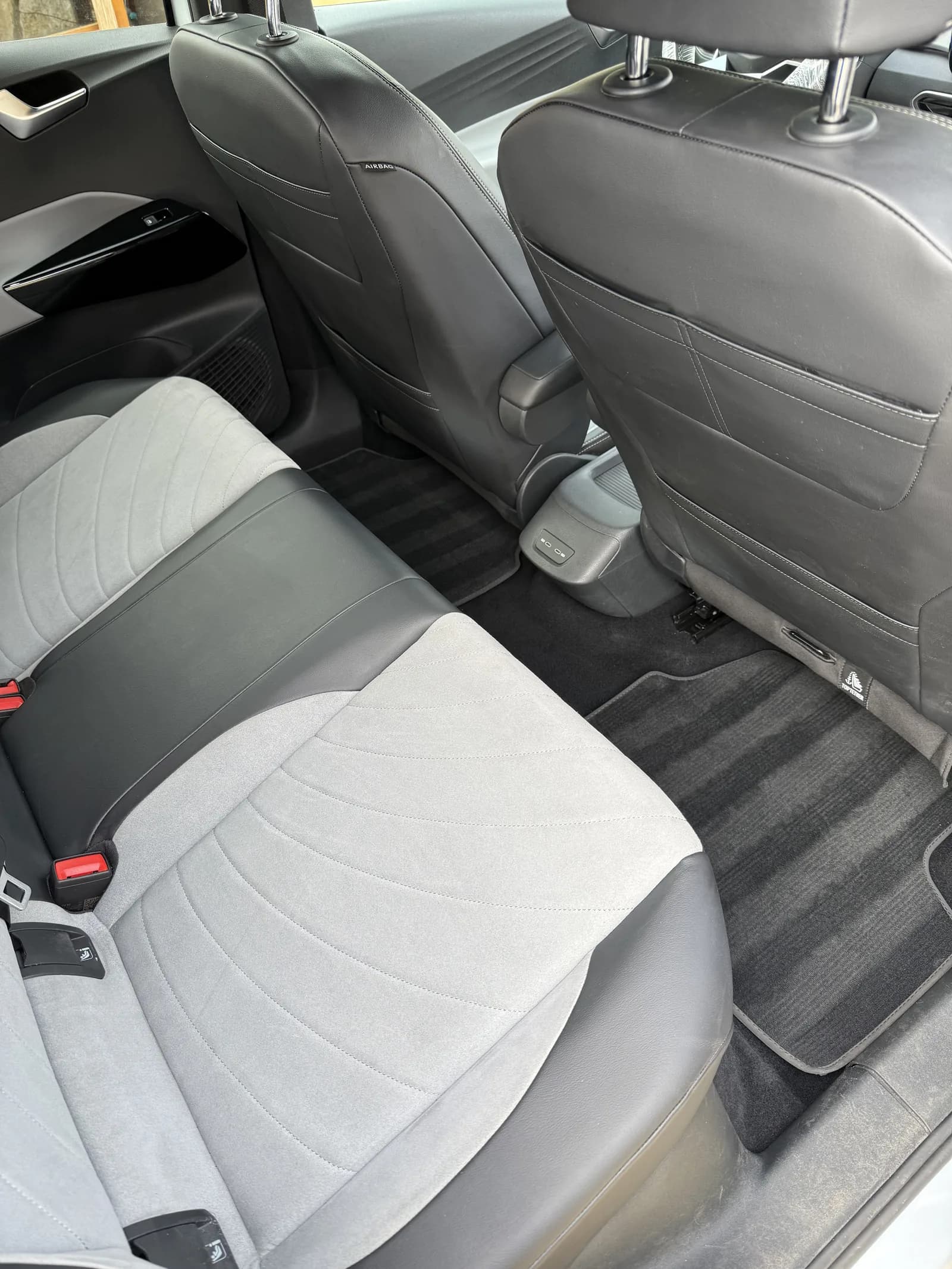 Nettoyage sièges auto tissu et cuir à Lyon